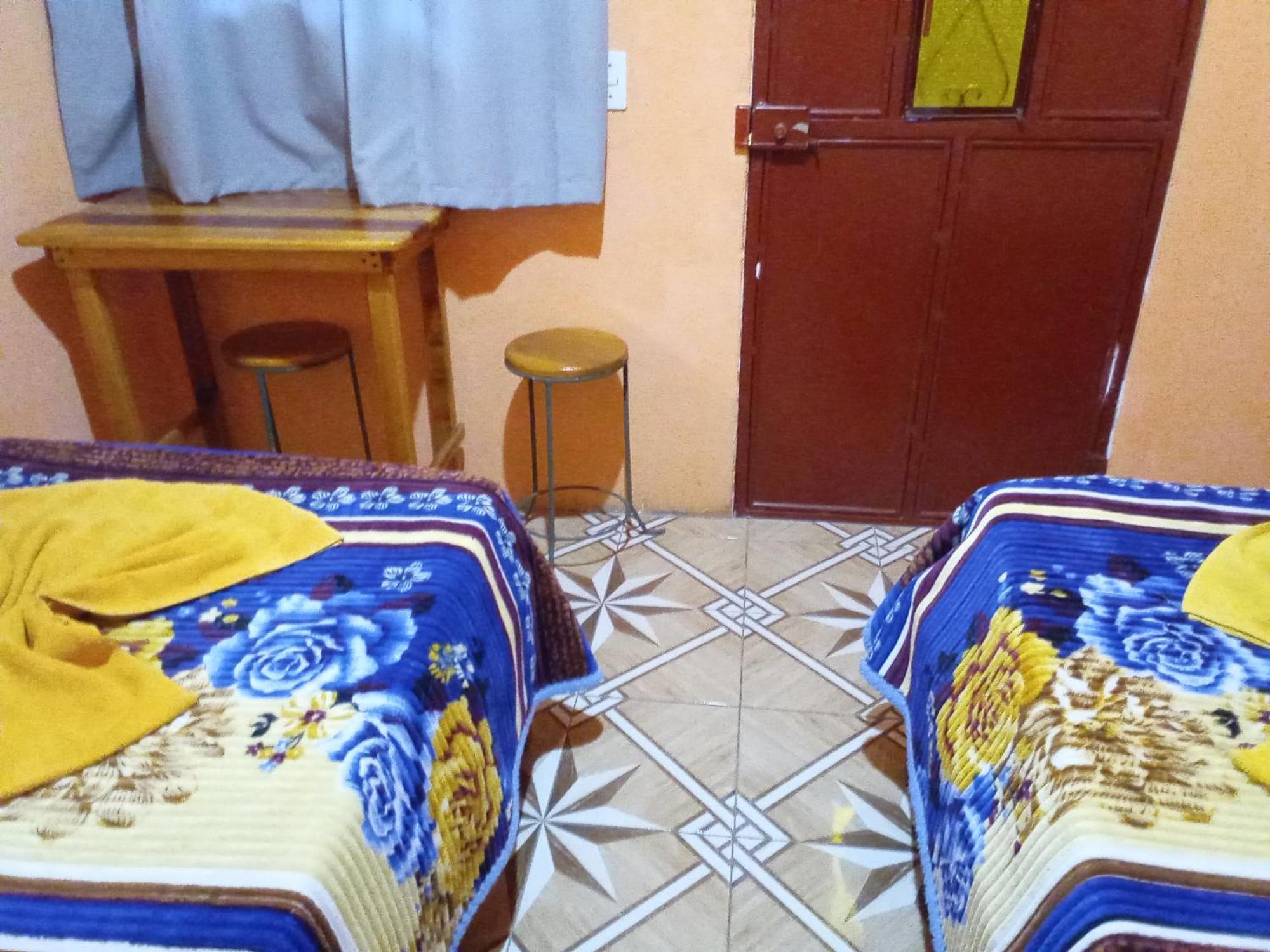 Hospedaje Santo Domingo Panajachel Εξωτερικό φωτογραφία